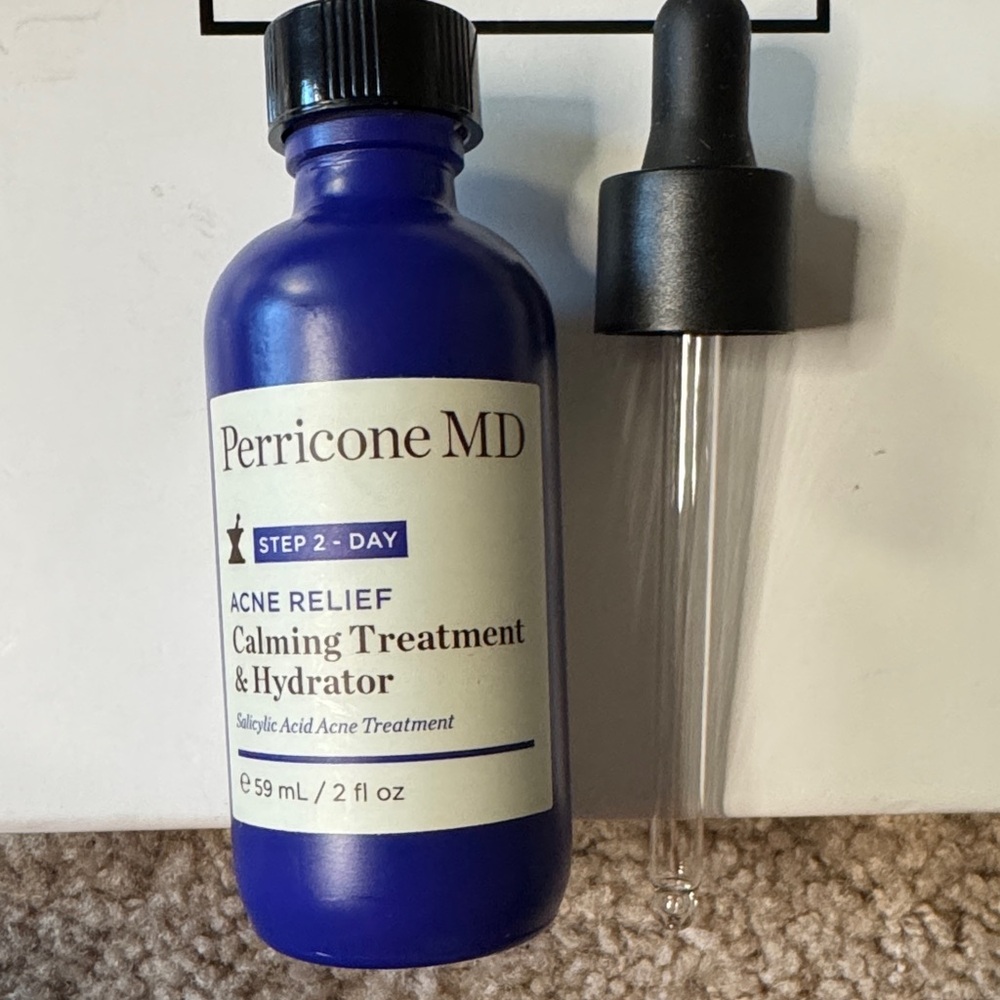 Perricone MD Acne Relief Calming Treatment & Hydrator Step 2 Day